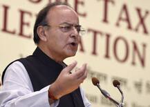 रेवेन्यू बढ़ने पर सीमेंट, एसी, बड़े टीवी पर भी कम हो सकती है जीएसटी दरें: अरुण जेटली