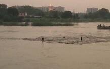 यमुना का जलस्तर खतरे के निशान के ऊपर, दिल्ली में बाढ़ की चेतावनी