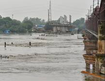 देश भर में बारिश के कहर से 465 लोगों की मौत, खतरे के निशान के पार यमुना