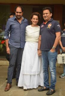 अपनी फिल्म के प्रोड्यूसर से क्यों मिलने पहुंची कंगना रनौत?