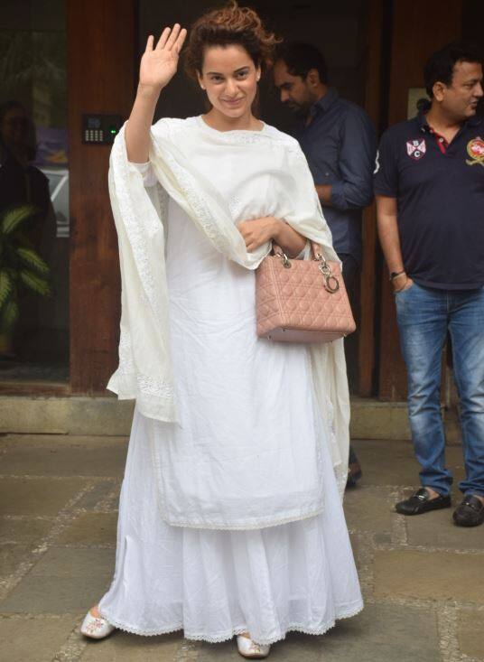 खास बात ये है कि देश में हो रही राजनीति और सामाजिक मुद्दों पर अक्‍सर अपनी राय बेबाकी से रखने के लिए भी मशहूर हैं. फोटो-मानव मंगलानी
