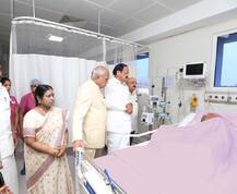 करुणानिधि का हालचाल जानने के लिए उपराष्ट्रपति वेंकैया नायडू अस्पताल गए