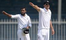 आदिल रशीद के समर्थन में आए उनके पूर्व कप्तान एलिस्टर कुक