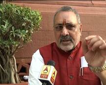 NRC विवाद में कूदे गिरिराज सिंह, कहा- घुसपैठियों को जहां जाना होगा जाएंगे, हमने कोई ठेका नहीं लिया