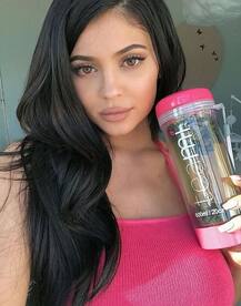 प्रेग्नेंसी के बाद अब वापिस बिकिनी फिगर चाहती है ये हीरोइन