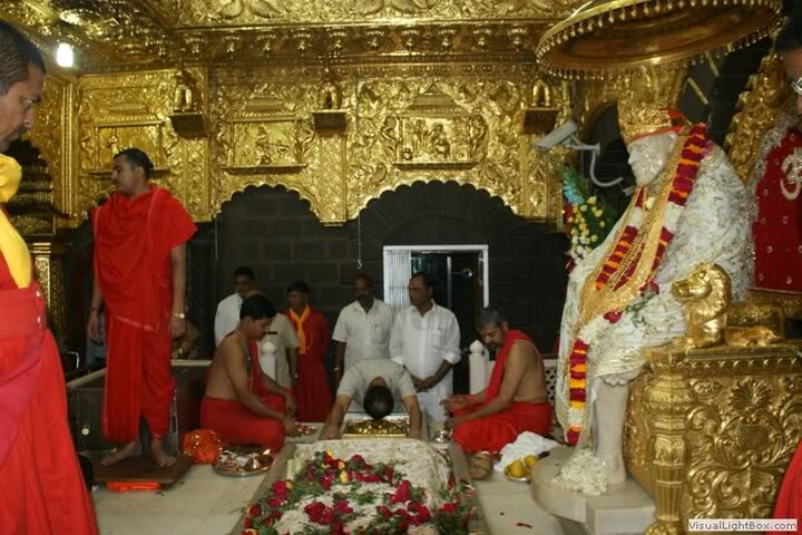 Shirdi: the Sai temple got 6.66 crore during Guru Purnima शिरडी: गुरु पूर्णिमा पर साई बाबा मंदिर को मिला 6.66 करोड़ रुपये का दान