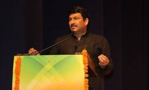 असम के बाद बंगाल, बिहार और दिल्ली में भी उठी NRC की मांग, मनोज तिवारी ने लोकसभा में दिया नोटिस