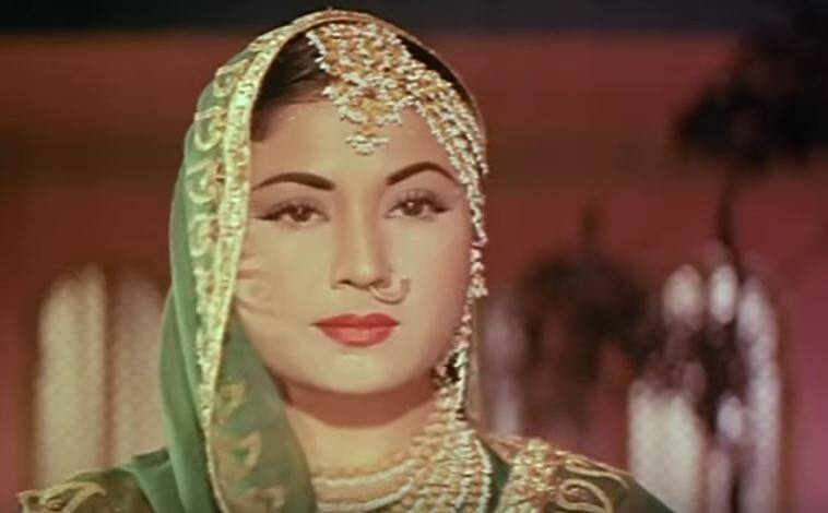 tribute to late actress meena kumari on her 85th birth anniversary जयंती: फिल्म ही नहीं असल जिंदगी में भी ट्रेजडी क्वीन थीं मीना कुमारी