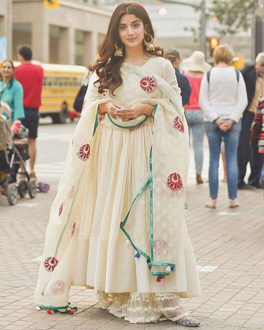हसीन दिखने वाली पाकिस्तानी एक्ट्रेसेस की इंडिया में भी धूम है. फोटो-इंस्टाग्राम