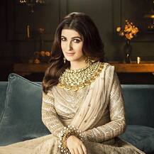 \'एले\' मैगजीन के कवर पेज पर नजर आईं एक्ट्रेस ट्विंकल खन्ना, देखें तस्वीरें