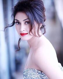 \'जाने तू या जाने ना\' फेम एक्ट्रेस मंजरी फड़नीस के ताजा फोटोशूट से फैंस हो रहे हैं घायल, देखें तस्वीरें