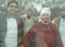 लालू यादव के साथ ब्रजेश ठाकुर की वायरल तस्वीर पर तेजस्वी ने तोड़ी चुप्पी, करीबी होने से किया इनकार