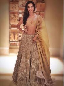 मनीष मल्होत्रा के शो में कुछ इस अंदाज में नजर आईं मिस वर्ल्ड मानुषी छिल्लर