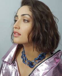 यामी गौतम ने करवाया मेकओवर, कुछ इस तरह आ रही है नजर