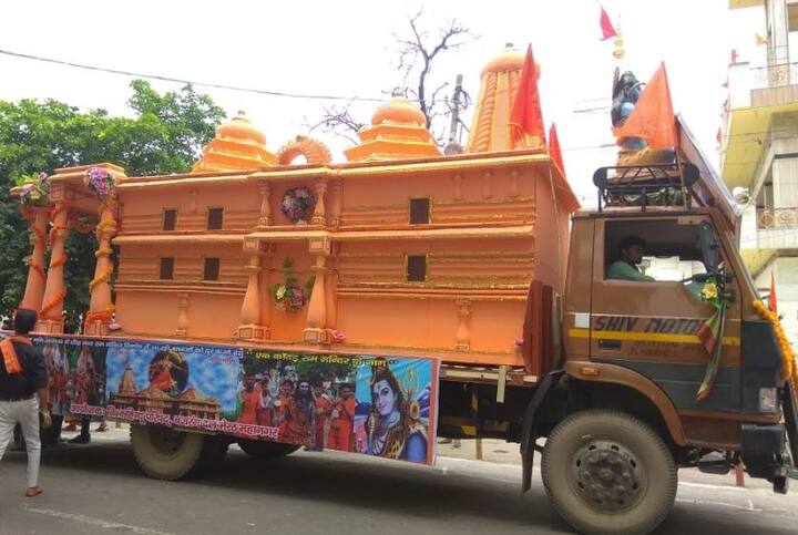 देश की जनता अयोध्या में भव्य राममंदिर देखना चाहती है और इसके लिए अब सरकार को भी कदम उठाने होंगे. कांवड़ यात्रा की वापसी के लिए मुजफ्फरनगर के खतौली, दौराला का रूट चुना गया है.