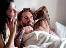 रीयल नहीं ये हैं सनी लियोनी के रील लाइफ के हस्बेंड