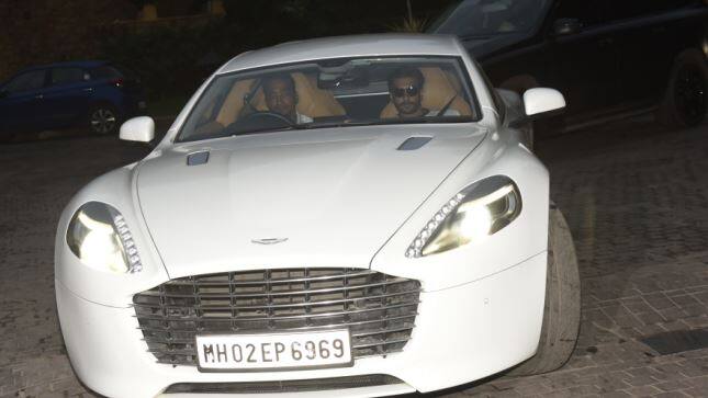 दीपिका इससे पहल रणबीर कपूर के साथ रिलेशनशिप को लेकर सुर्खियों में थी. लेकिन अब दोनों के बीच काफी दूरियां आ चुकी हैं. फोटो-इंस्टाग्राम