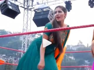 WWE के रिंग में सपना चौधरी ने किया HOT ...