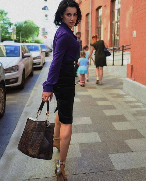 42 साल की टीना आज भी किसी 20 साल की यंग एक्ट्रेस की जैसी नजर आती हैं. फोटो-इंस्टाग्राम