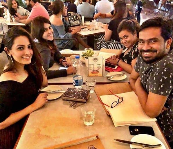 अनिता हर एक पल को कैद कर उसे यादगार बनाना चाहती हैं. फोटो : इंस्टाग्राम