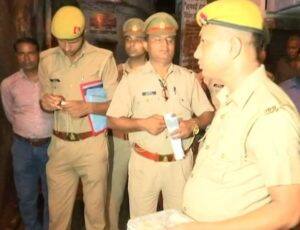 यूपी के देवरिया में बच्चियों से यौन शोषण के खुलासे के बाद सील हुआ बालिका गृह