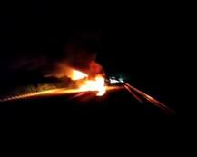 आगरा-लखनऊ एक्सप्रेसवे पर वाल्वो बस बनी आग का गोला, UPPRV 100 के जवानों ने बचाई यात्रियों की जान