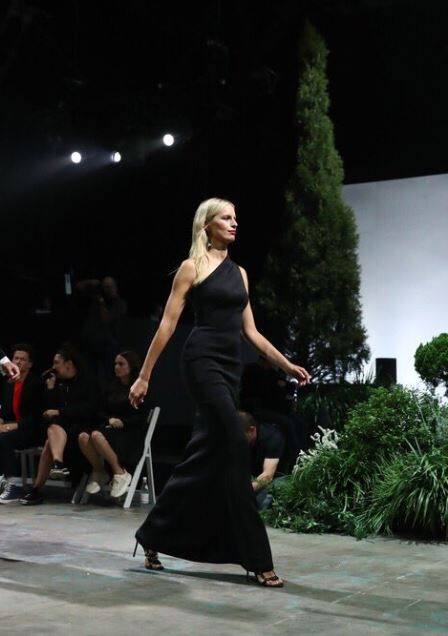 बता दें कि कैरोलिना अक्सर हॉट ड्रेस में फोटोशूट के लिए भी मशहूर हैं. फोटो - ट्विटर 