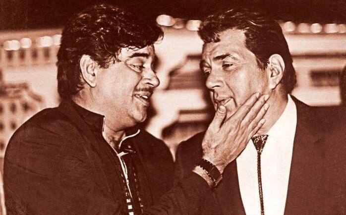 संबंधों की बात करते हुए शत्रुघ्न का कहना है कि धर्मेद्र और हेमा के साथ उनके संबंध पेशेवर दुनिया से बहुत आगे तक हैं. तस्वीर: इंस्टाग्राम