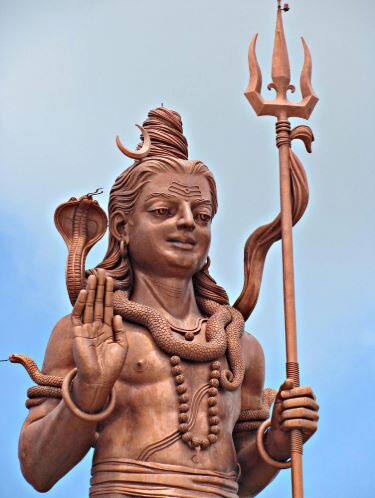 किसी व्यक्ति का राहु खराब हो तो पेट की समस्या, मातृ सुख मिलने में दिक्कत और धड़कन संबंधित समस्या हो सकती है. फोटो : गूगल फ्री इमेज