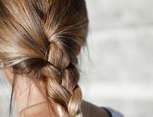 क्या आप भी अधिक देर तक रखते हैं बालों को गीला, तो ये खबर आपके लिए है