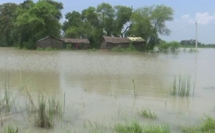 Approx 211 deaths from floods in UP, instructions from CM Yogi to expedite rescue work यूपी में बाढ़ से अब तक 211 लोगों की मौत, सीएम योगी ने दिए बचाव कार्य तेज करने के निर्देश