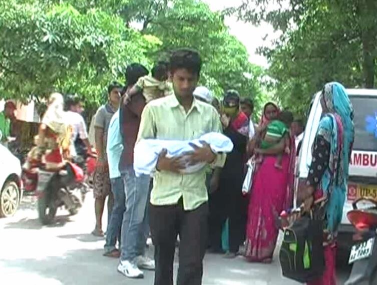 गोरखपुर ट्रेजडीः आक्‍सीजन कांड की बरसी, किसी के घर का दीपक बुझा तो कहीं रूठ गईं खुशियां