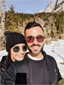 सोनम के साथ पति आनंद आहूजा कुछ ऐसे कर रहे हैं मस्ती, देखें तस्वीरें