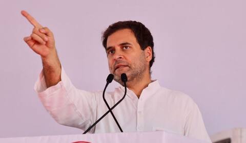 राफेल विमान सौदे पर राहुल गांधी ने पीएम मोदी को दी बहस की चुनौती राफेल विमान सौदे पर राहुल गांधी ने पीएम मोदी को दी बहस की चुनौती