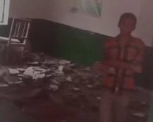 अमरोहा: भरभरा कर गिर पड़ी स्कूल के कमरे की छत, बाल-बाल बचे छात्र