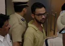 जेएनयू के छात्र नेता उमर खालिद पर फायरिंग, पिस्तौल बरामद लेकिन हमलावर फरार