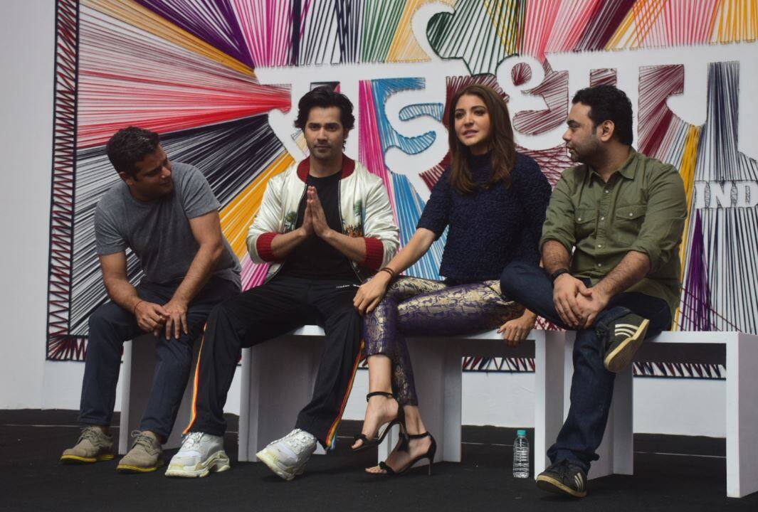 टीम इंडिया संग तस्वीर में नज़र आने पर ट्रोल हुईं अनुष्का ने कहा, मैं इसपर ध्यान नहीं देती