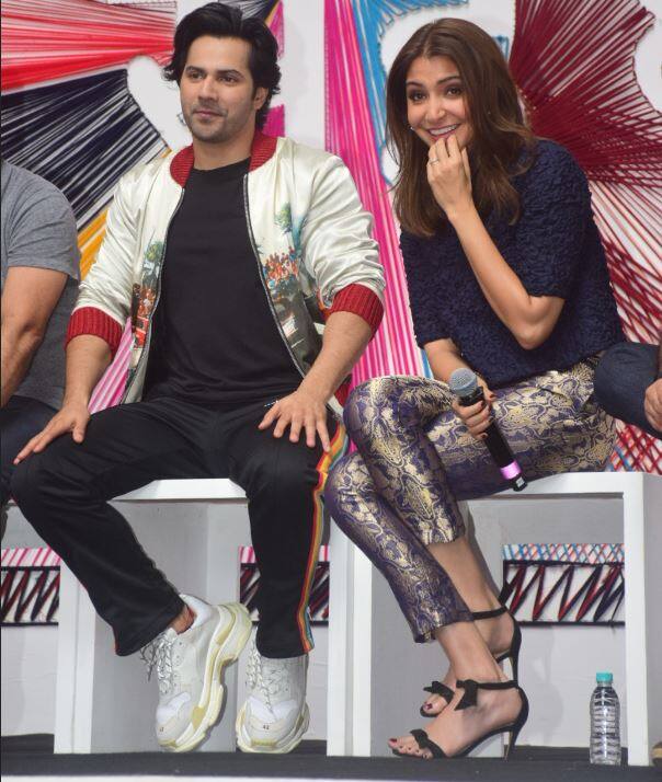 साथ ही फिल्म का रिलीजिंग टाइम भी गांधी जयंती के पास का ही रखा गया है. फिल्म 28 सितंबर को रिलीज होगी. (तस्वीर: मानव मंगलानी)