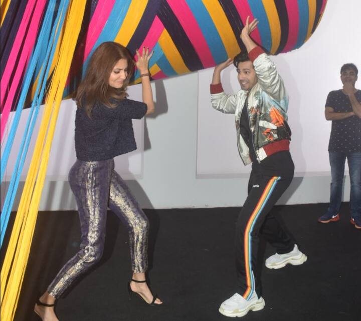 ट्रेलर में फिल्म की कहानी को बेहद खूबसूरती से बयां किया गया है. इसमें मौजी बने वरुण और ममता बनीं अनुष्का की जिंदगी की कहानी और उनकी जद्दोजेहद को दिखाया गया है. (तस्वीर: मानव मंगलानी)