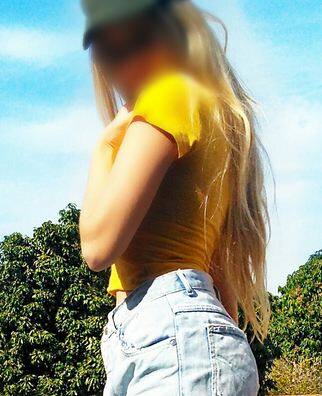 इतना ही नहीं, डेनियल को उम्मीद है कि उनको 6 करोड़ 70 लाख रूपए मिल भी जाएंगे. उनको ये भी उम्‍मीद है कि बोली लगाने वाला पुरुष अच्छा और पोलाइट 

होगा. फोटोः वेबनोड