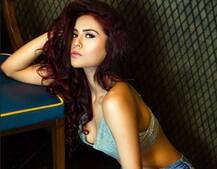 शाहरुख खान की फिल्म में बेटी का किरदार निभाकर इस एक्ट्रेस ने खूब लूटी थी वाहवाही, अब पहचानना मुश्किल