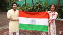72वां स्वतंत्रता दिवस: \'सुई धागा\' के स्टार्स ने प्रमोशन के लिए अपनाया नया तरीका, देखें तस्वीरें
