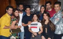 काम के दबाव से दूर अपने पुराने दोस्तों के साथ मनीष मल्होत्रा ने घर में रखी पार्टी, देखें तस्वीरें