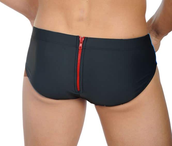 किंग जॉर्ज मेडिकल यूनिवर्सिटी के मुताबिक, जब वो सो रहा था तो उसी दौरान उसका बेटा गलती से इरेक्ट पेनिस पर कूद गया. फोटोः गूगल फ्री इमेज