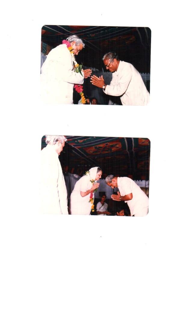 जब वो साल 2001 में पीएम थे तब ही उनके दाएं पैर के घुठने का ऑपरेशन हुआ था.