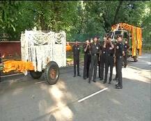 Photos: इस विशेष वाहन में निकलेगी पूर्व प्रधानमंत्री अटल जी की अंतिम यात्रा