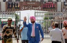 करतारपुर कॉरिडोर: नवजोत सिंह सिद्धू ने मोदी सरकार को कहा थैंक्यू, इमरान से की गलियारा खोलने की अपील