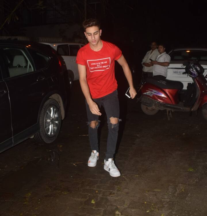 इस दौरान सभी काफी मस्ती के मूड में नजर आ रहे थे. (तस्वीर: मानव मंगलानी)