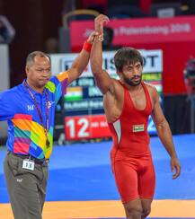 एशियन गेम्स 2018: बजरंग पूनिया ने दिलाया भारत को पहला गोल्ड