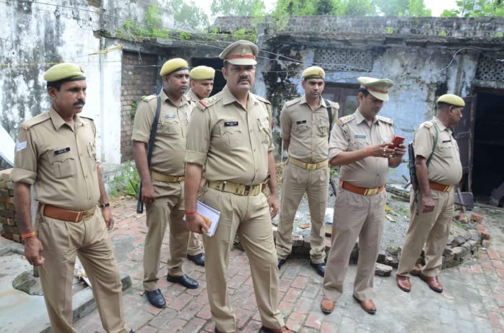 बरेली: गला काटकर महिला वकील की निर्मम हत्या, एसएसपी ऑफिस के पास बने घर में मिली लाश